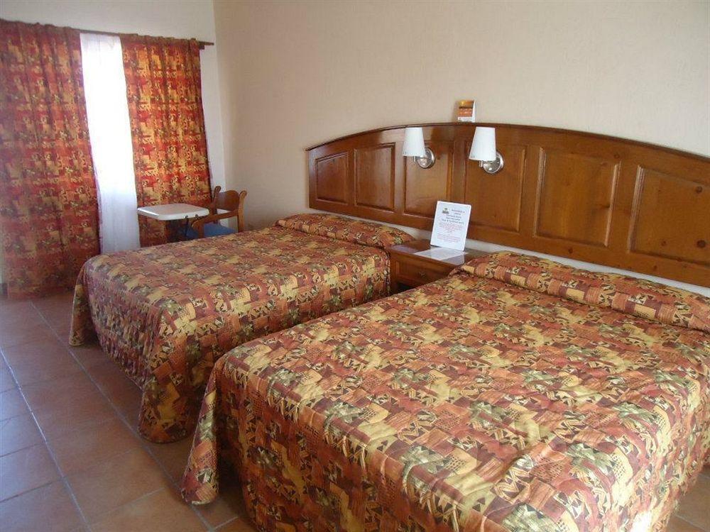 Hotel Angra โลเรโต ภายนอก รูปภาพ