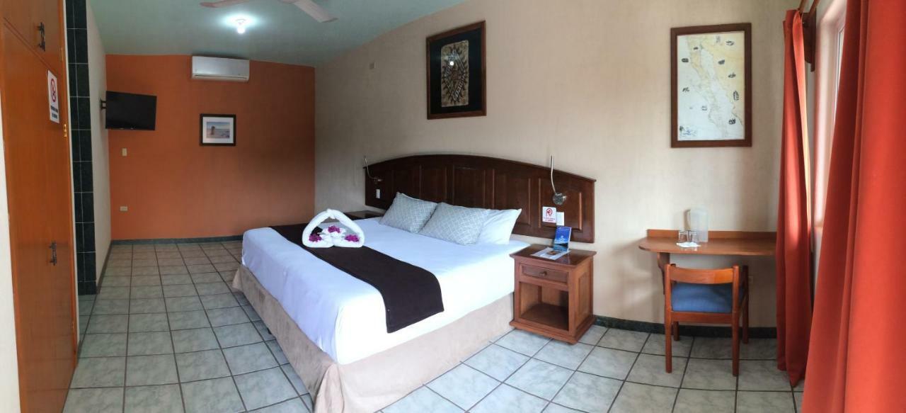 Hotel Angra โลเรโต ภายนอก รูปภาพ